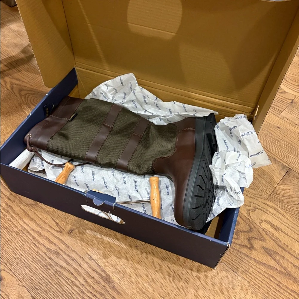 Dubarry Galway Country Boot NWT Olive size 43